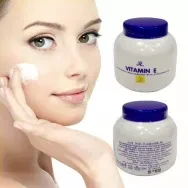 VITAMIN E Moisturising Cream- 200 gm