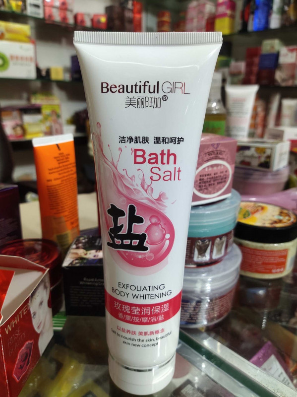 High-quality beautiful girl bath salt