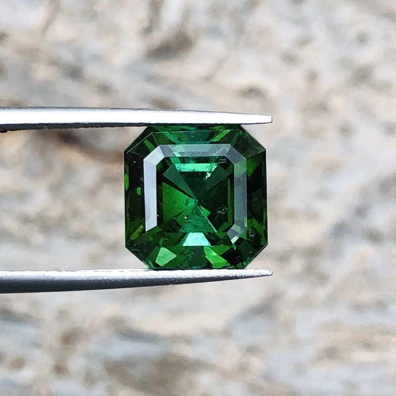 emerald sapphire stone price for par carrat