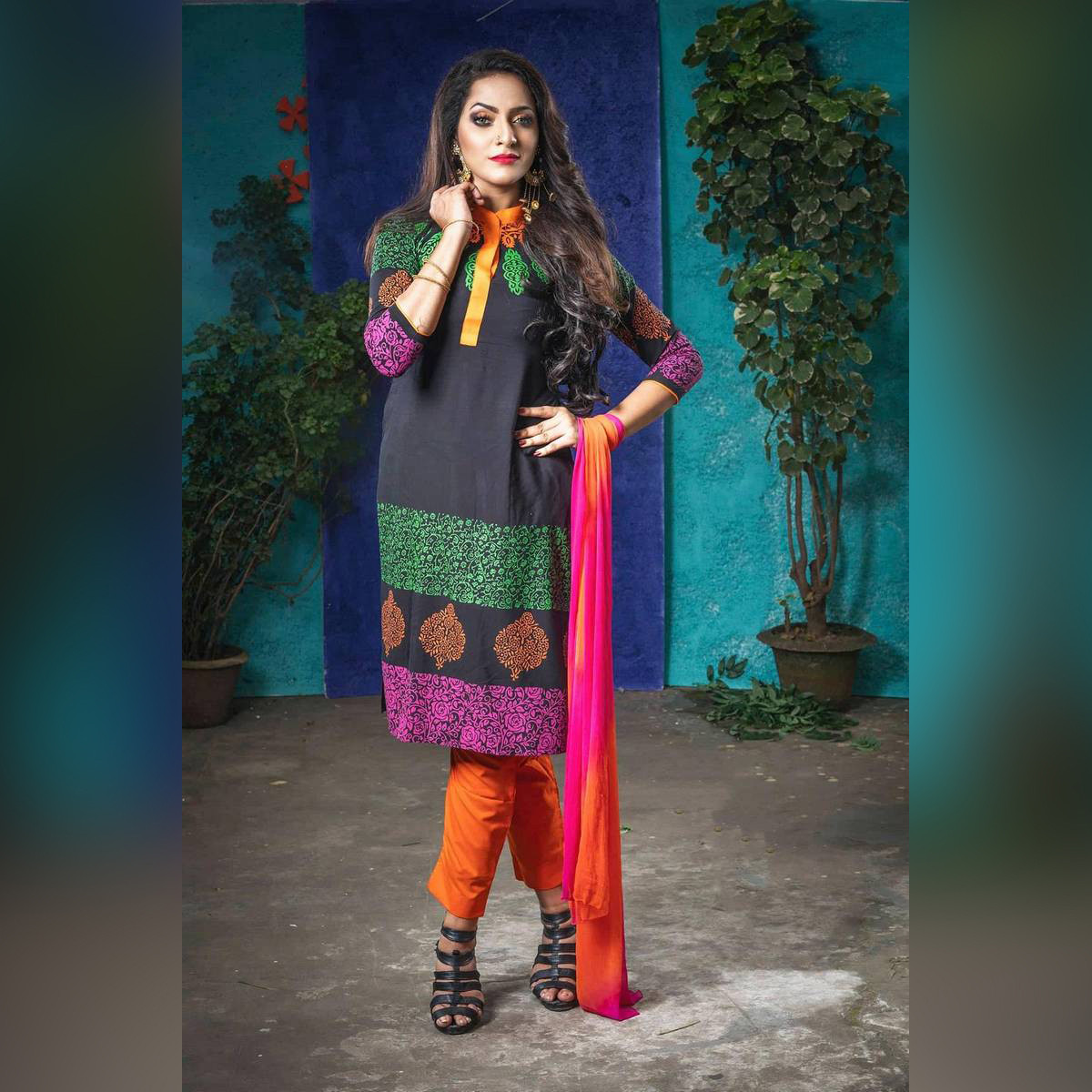 Exclusive Black Stitched Linen Shalwar Kameez For Woman