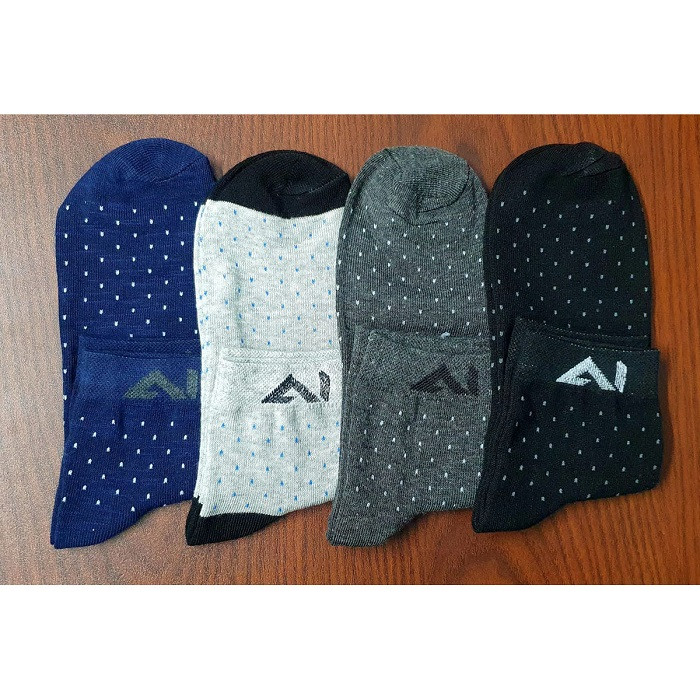 Men's 4 pair all over dot classic short socks